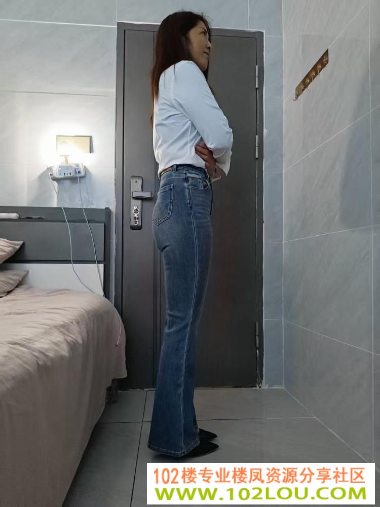 202439u6s95qydbllg390y.jpg